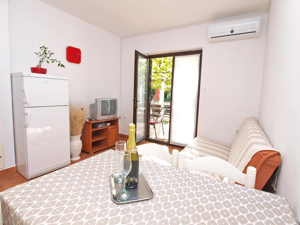 Apartments Dragica 929 Fazana Exterior photo