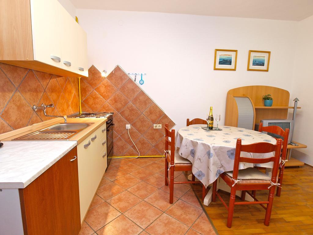 Apartments Dragica 929 Fazana Exterior photo